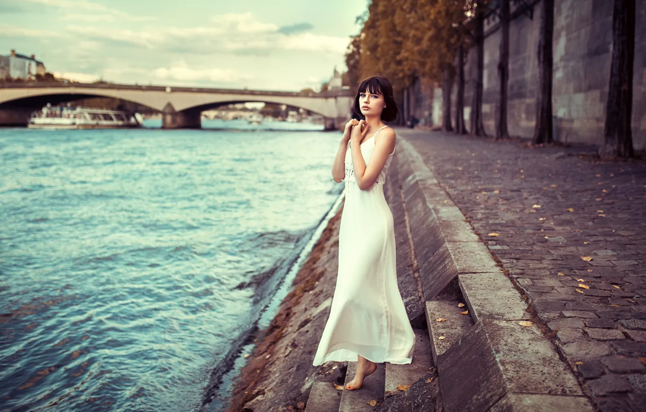 Photo wallpaper look, bridge, pose, river, model, portrait, barefoot, makeup