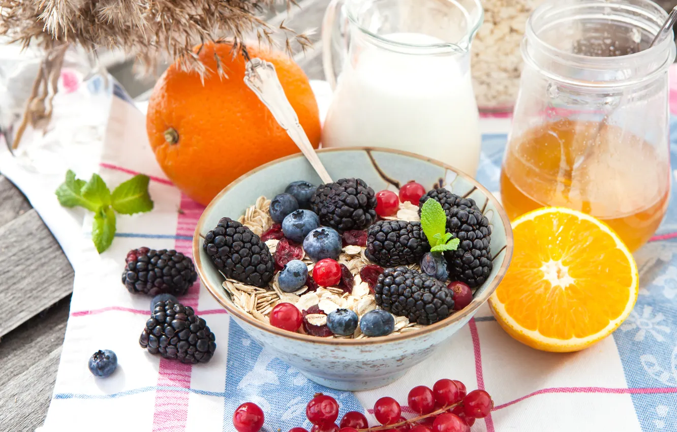 Photo wallpaper citrus, cereal, citrus, cereals, Healthy Breakfast, muesli with milk and fruits and berries, muesli with …
