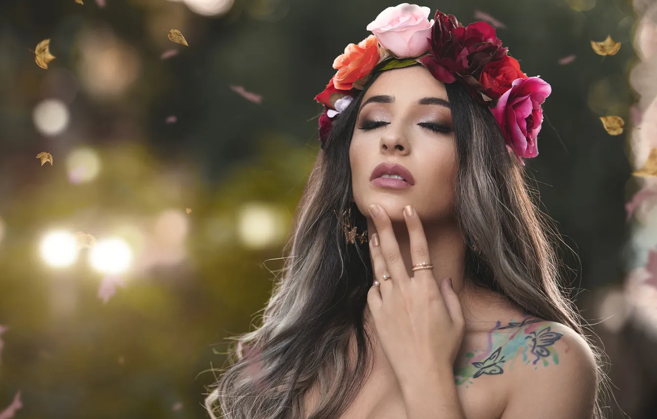 Photo wallpaper autumn, leaves, girl, flowers, portrait, roses, hands, petals