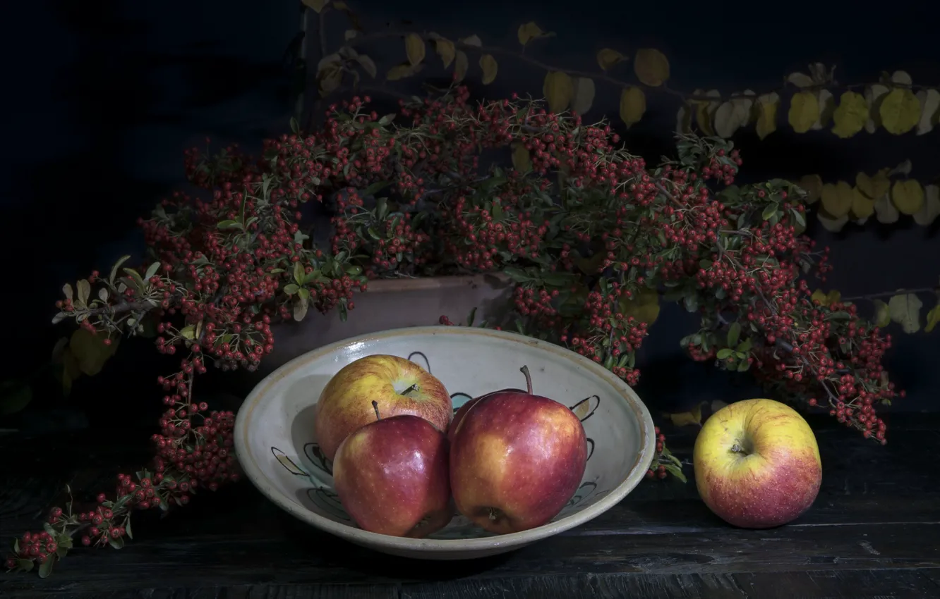 Photo wallpaper berries, background, apples