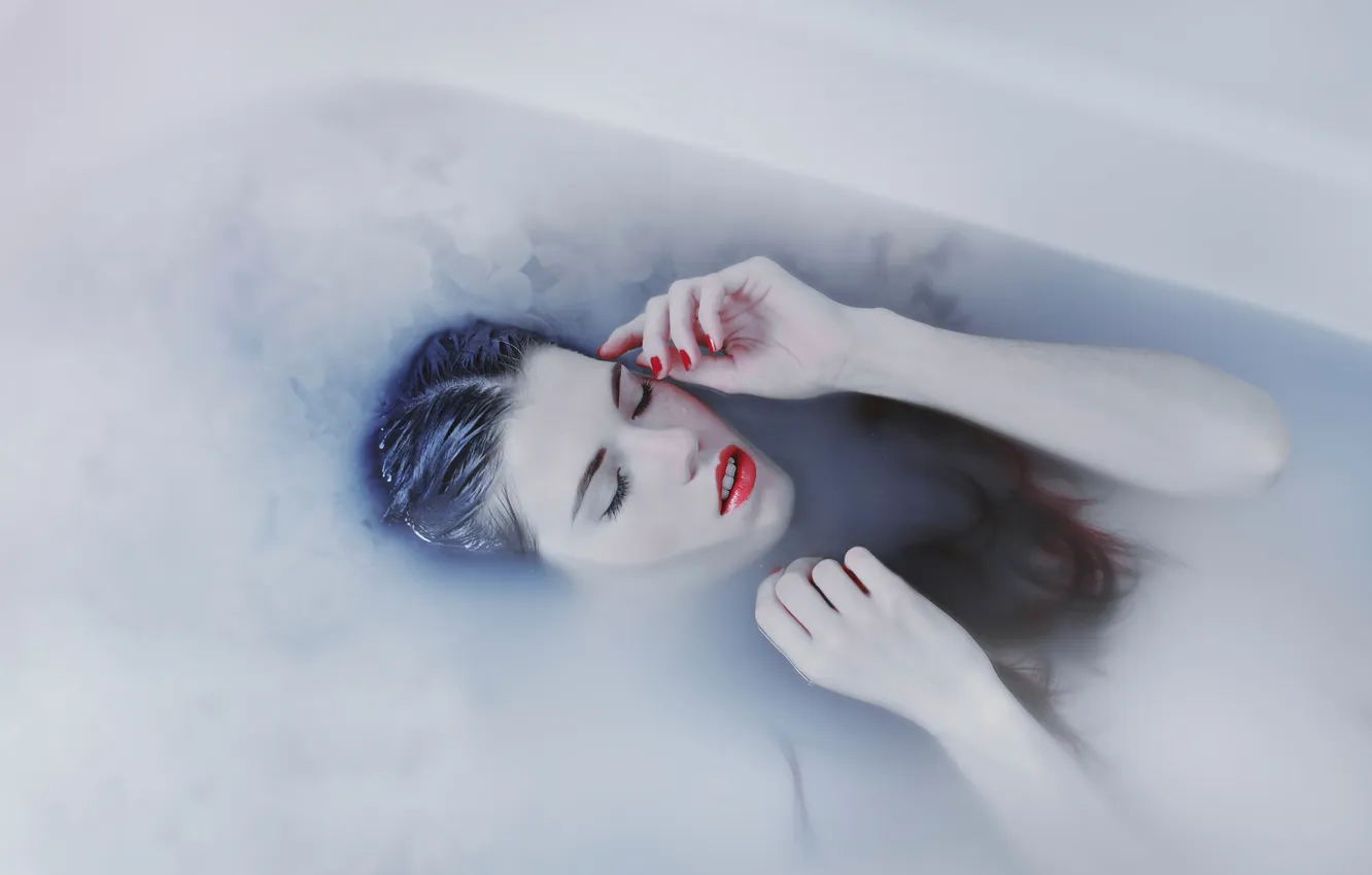 Photo wallpaper girl, makeup, bath, relaxation