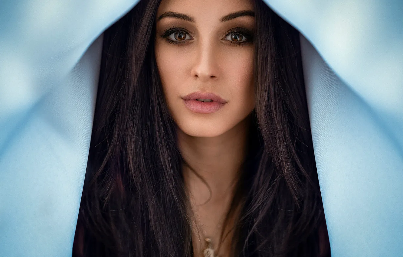 Photo wallpaper girl, brown eyes, photo, model, lips, brunette, necklace, portrait