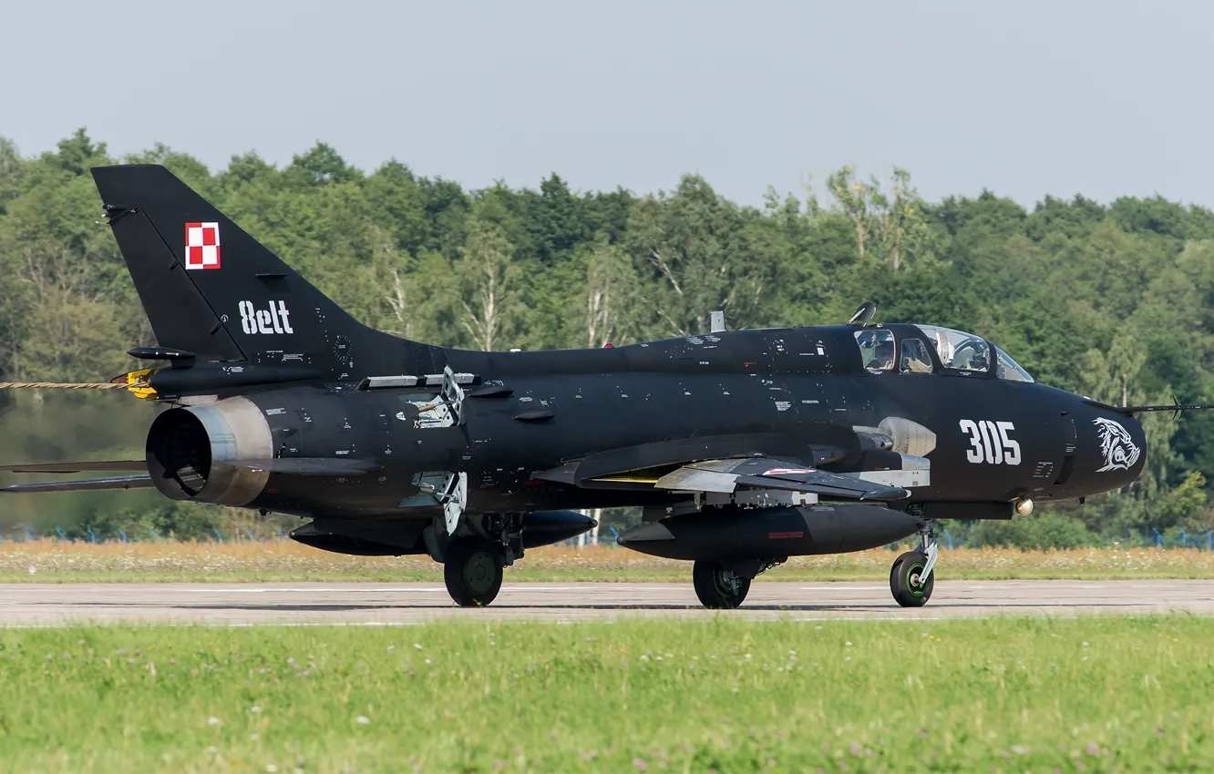 Photo wallpaper landing, fighter-bomber, Chassis, Su-22, Sukhoi Su-22M4, Polish air force, Su-22M4, PTB