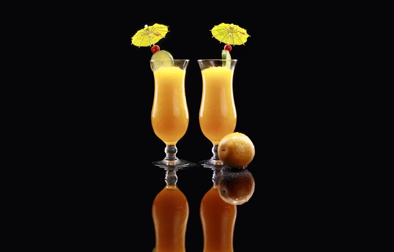 Photo wallpaper reflection, orange, glasses, umbrellas, lime, black background, orange, orange juice