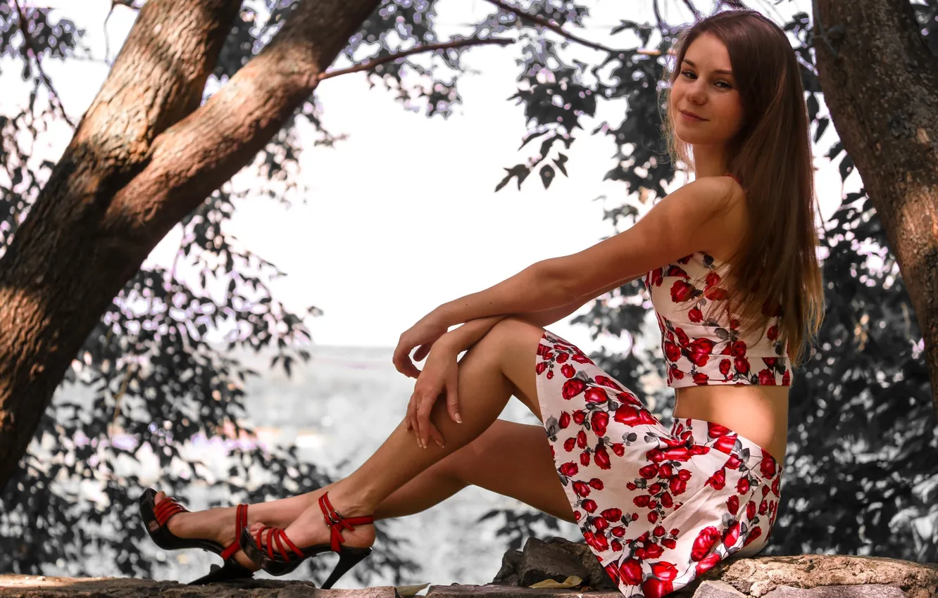Photo wallpaper girl, nature, smile, skirt, positive, top, legs, beauty