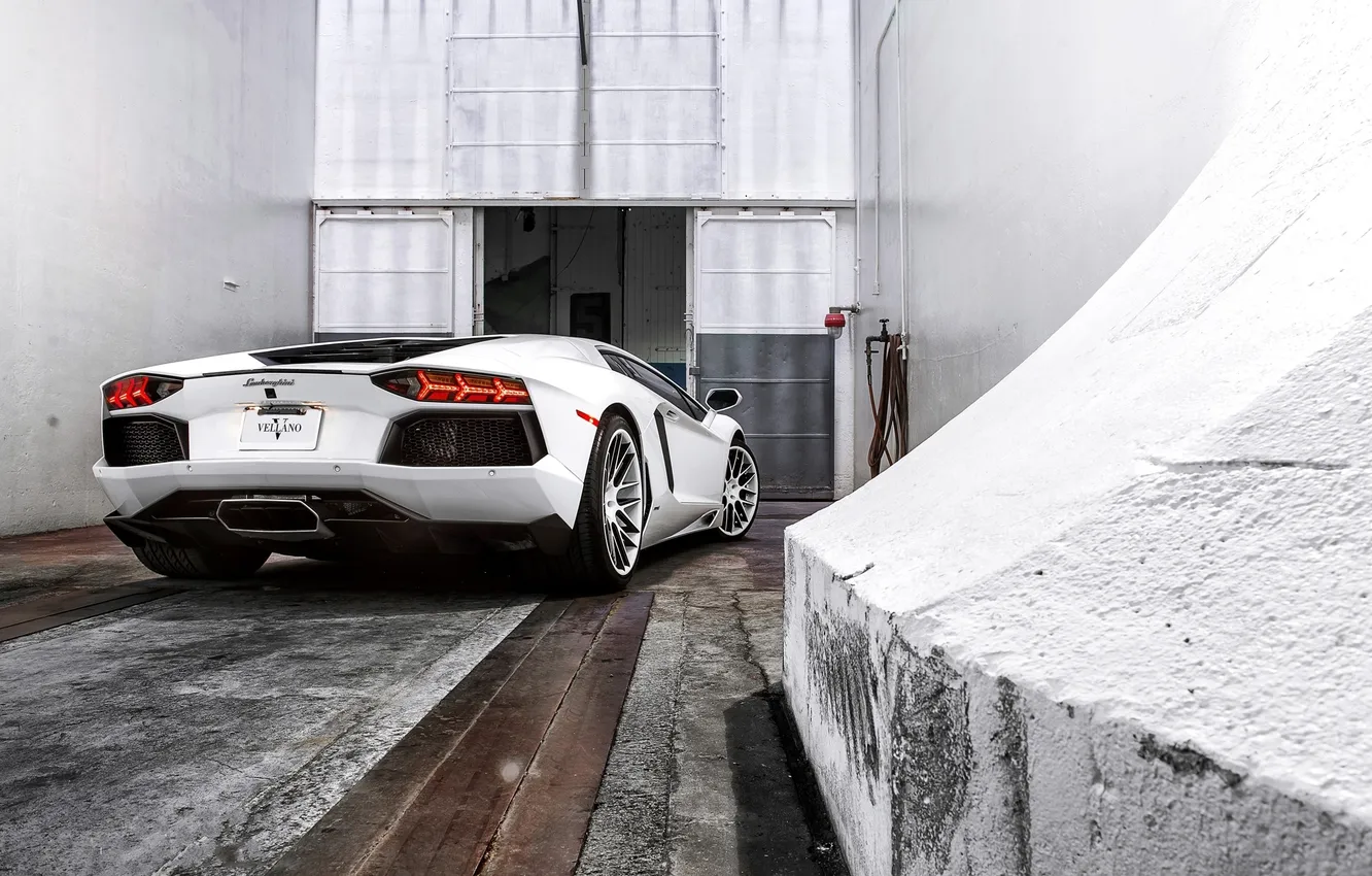 Photo wallpaper wall, white, white, lamborghini, back, headlights, aventador, lp700-4