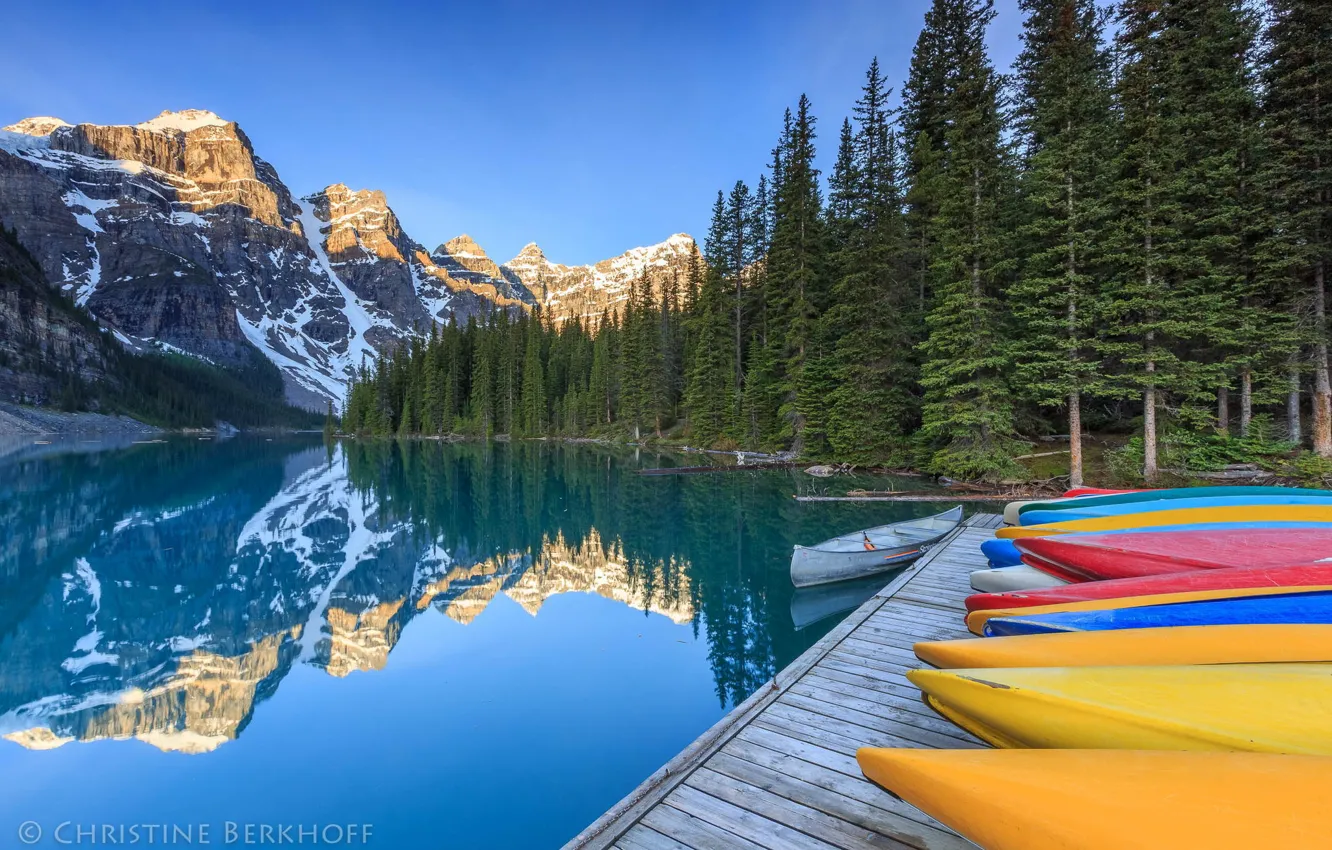 Photo wallpaper forest, mountains, lake, boats, pier, Canada
