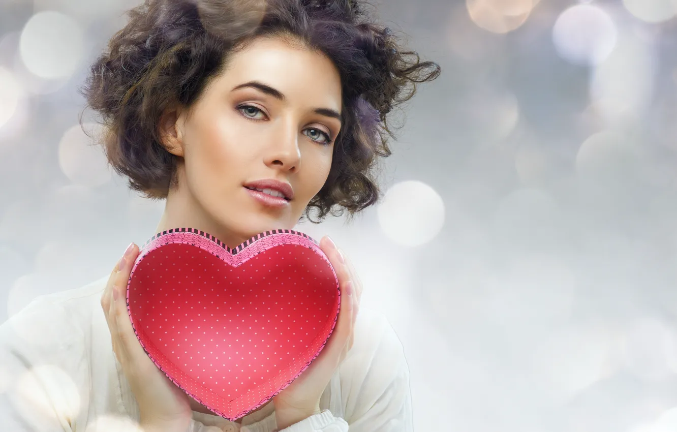 Photo wallpaper look, glare, background, box, heart, makeup, hairstyle, brown hair