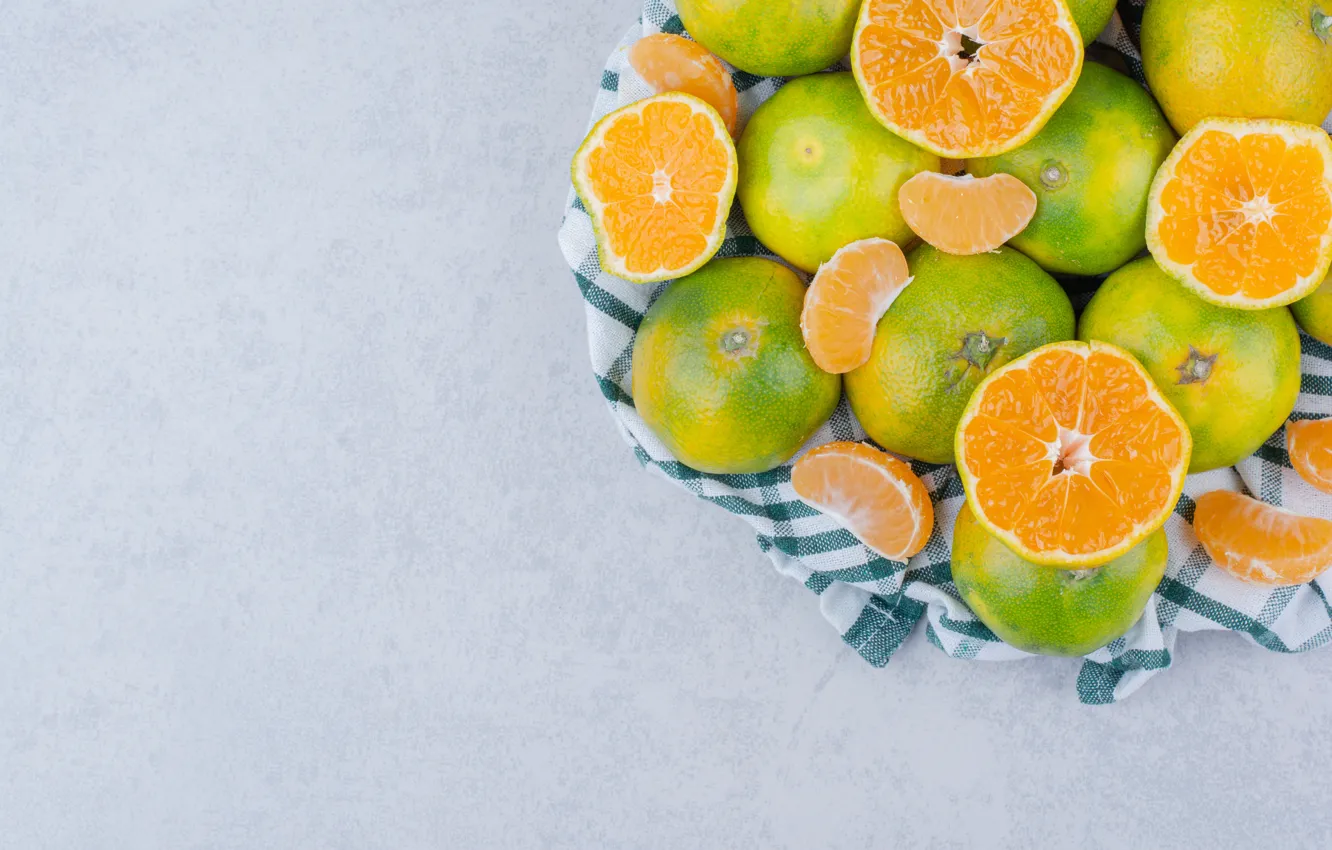 Photo wallpaper green, towel, citrus, fruit, light background, halves, slices, tangerines