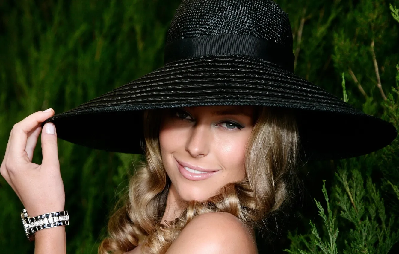 Photo wallpaper look, smile, watch, hat