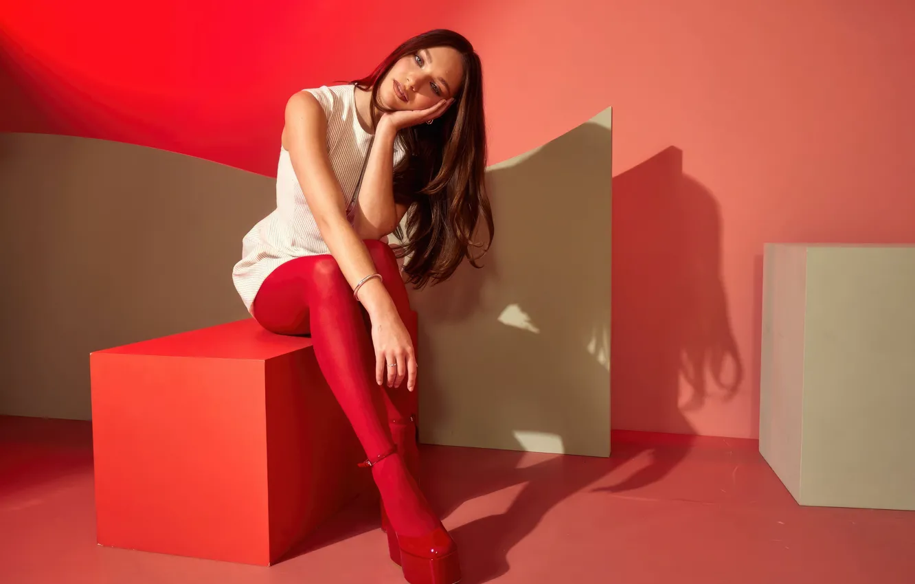 Photo wallpaper red, style, legs, fashion, sandals, red tights, on the heels, Maddie Ziegler