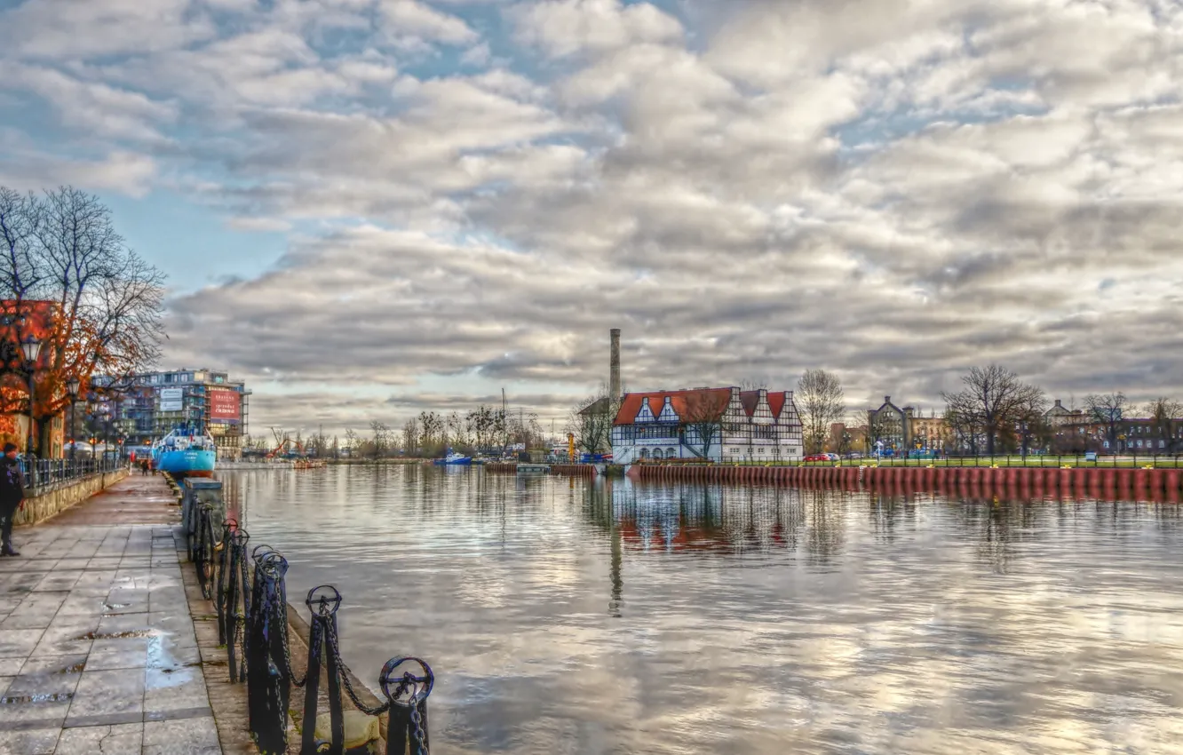 Photo wallpaper river, sky, street, Poland, building, Gdansk
