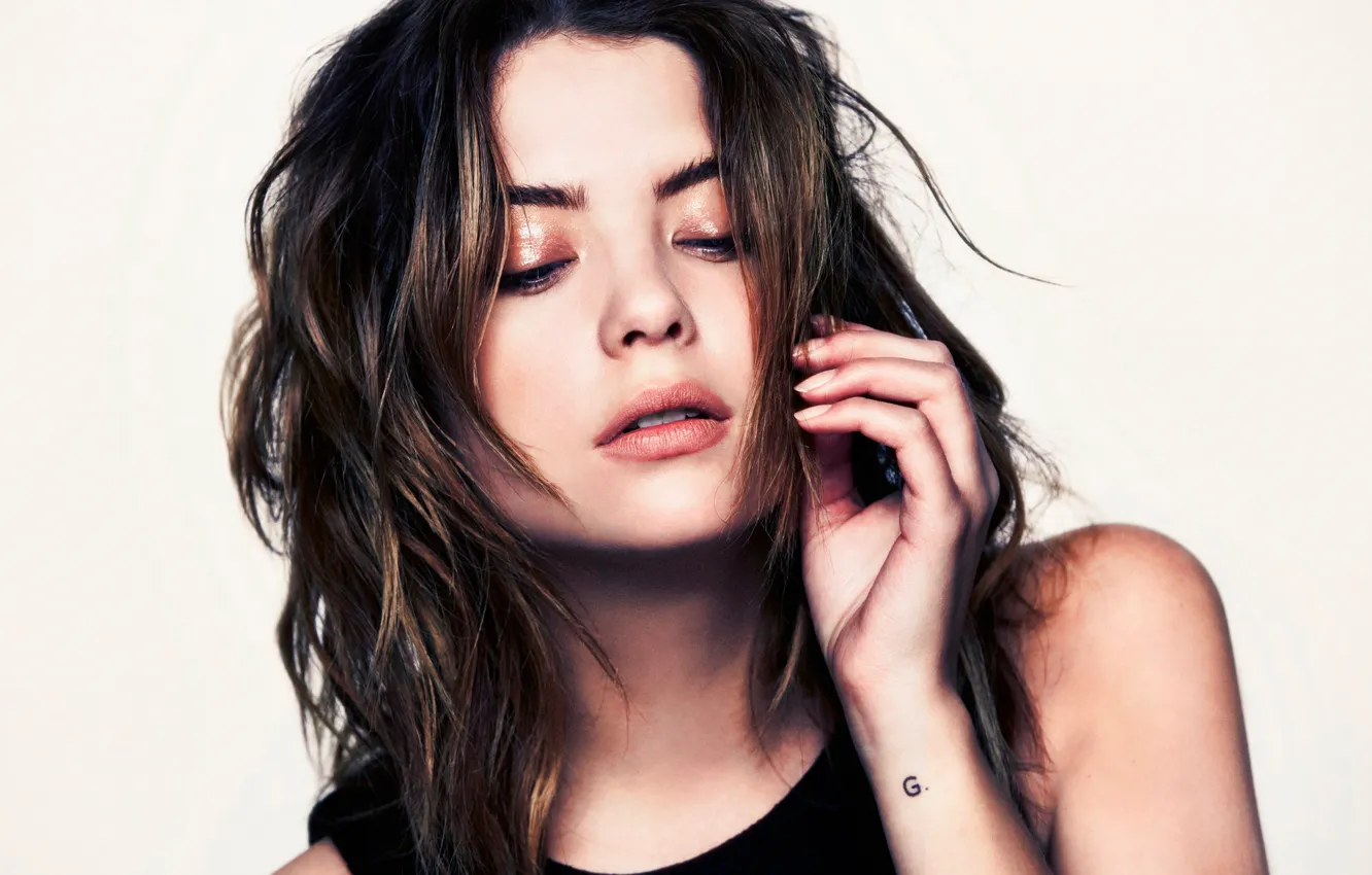 Photo wallpaper tattoo, photoshoot, Ashley Benson, Byrdie