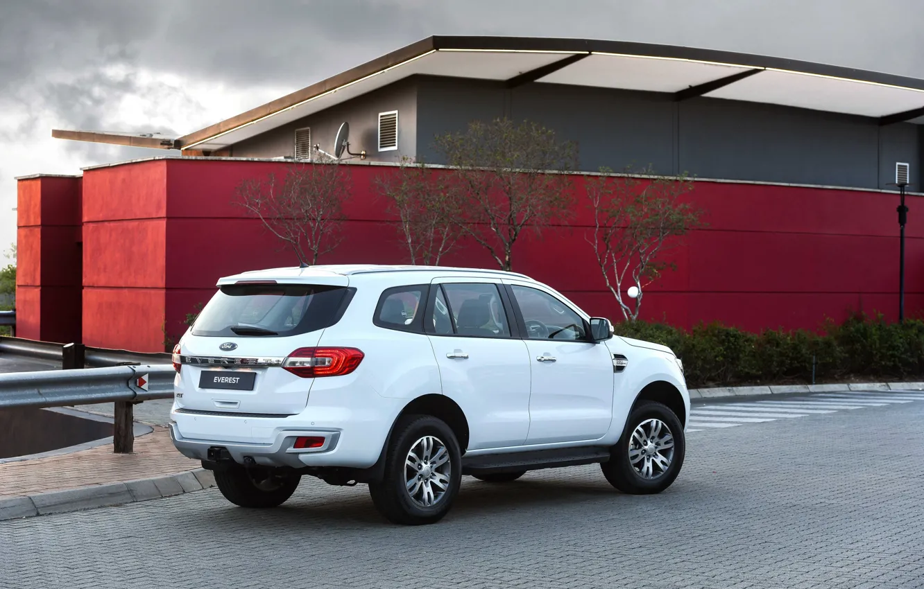 Photo wallpaper Ford, Everest, 2015, XLT, the building