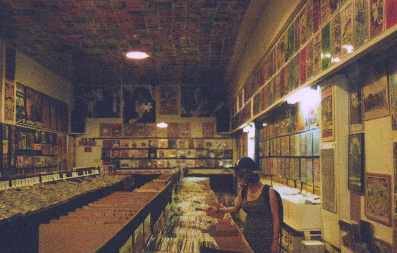 Photo wallpaper girl, store, vinyl records