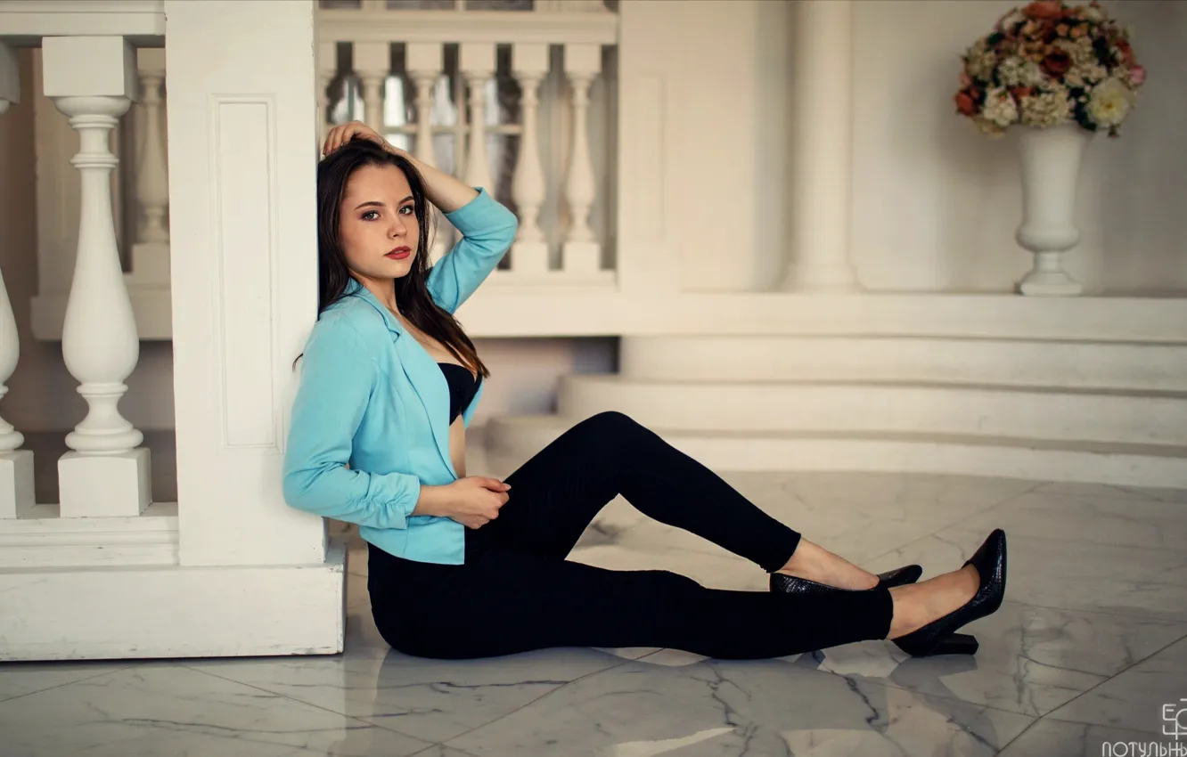 Photo wallpaper look, Girl, legs, sitting, Sergey Potulny, Aleksandra Guschina