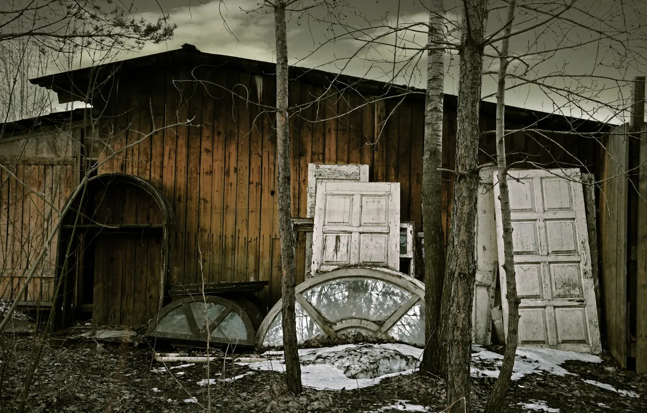 Photo wallpaper the sky, glass, snow, trees, branches, Board, the door, window