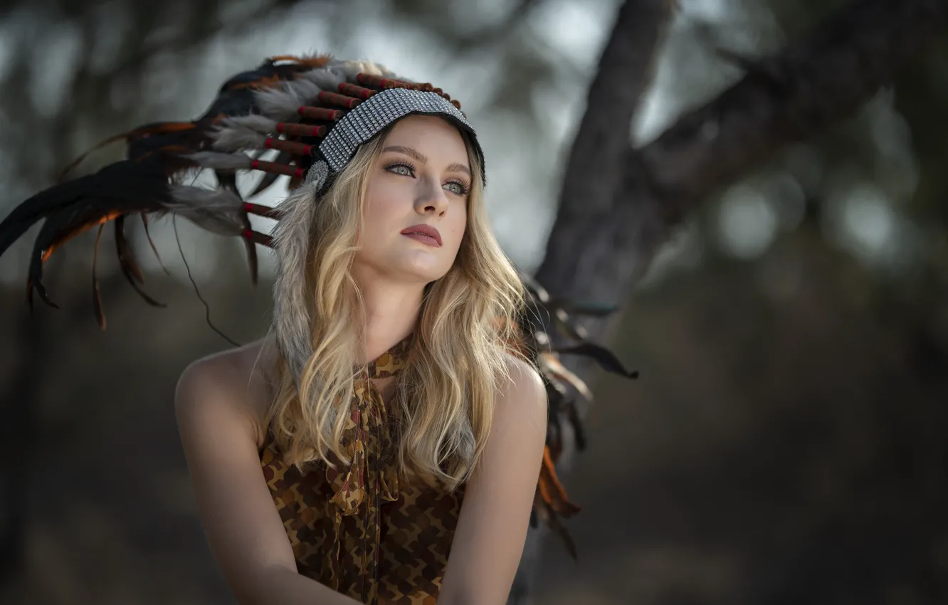 Photo wallpaper girl, feathers, Vicky