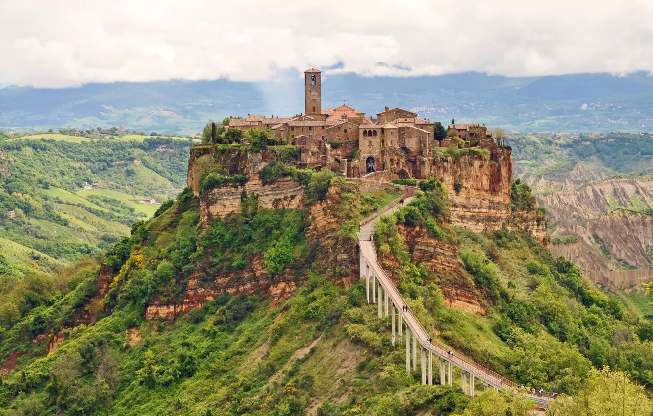 Photo wallpaper Italy, Umbria, Civita di Bagnoregio