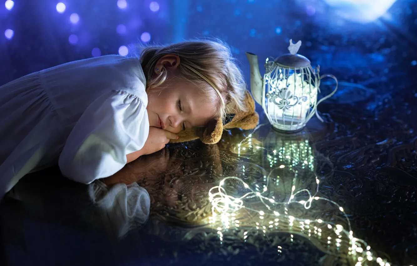 Photo wallpaper sleep, sleeping, flashlight, girl, garland