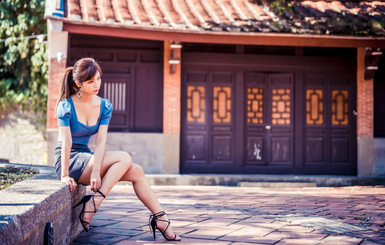 Photo wallpaper summer, girl, face, sitting, cutie, East