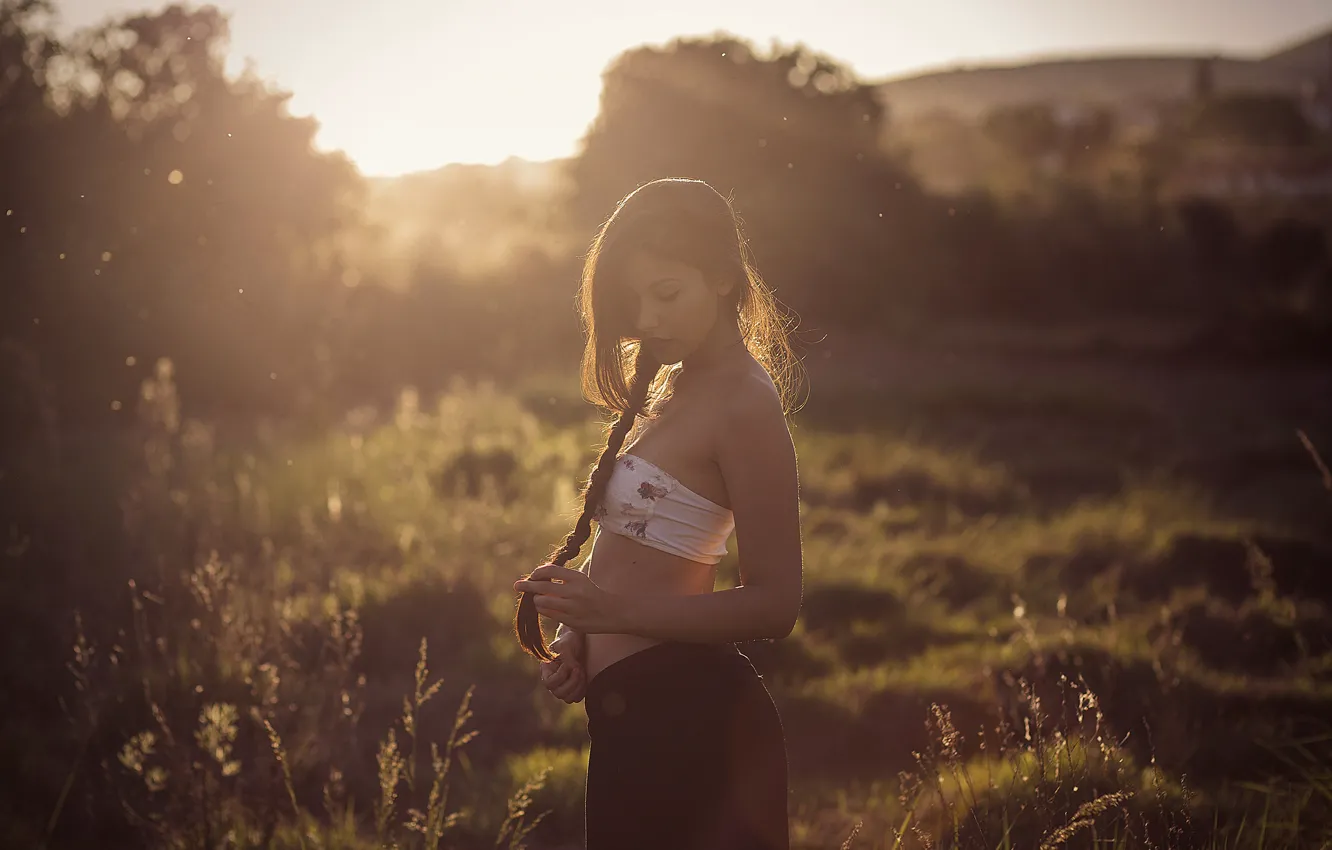 Photo wallpaper summer, girl, nature, face, hair