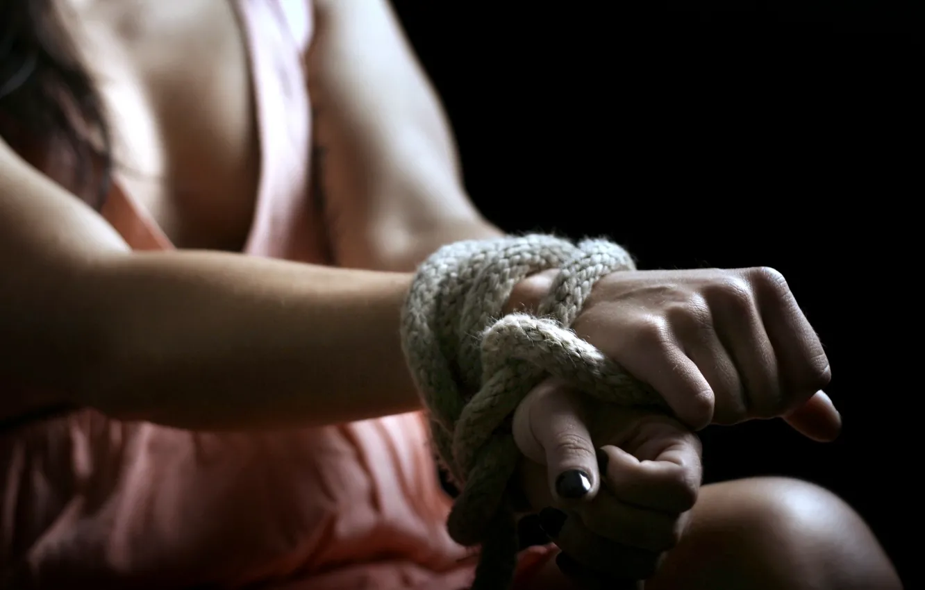 Photo wallpaper girl, rope, hands