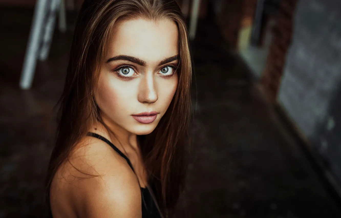 Photo wallpaper look, close-up, model, portrait, makeup, hairstyle, brown hair, bokeh