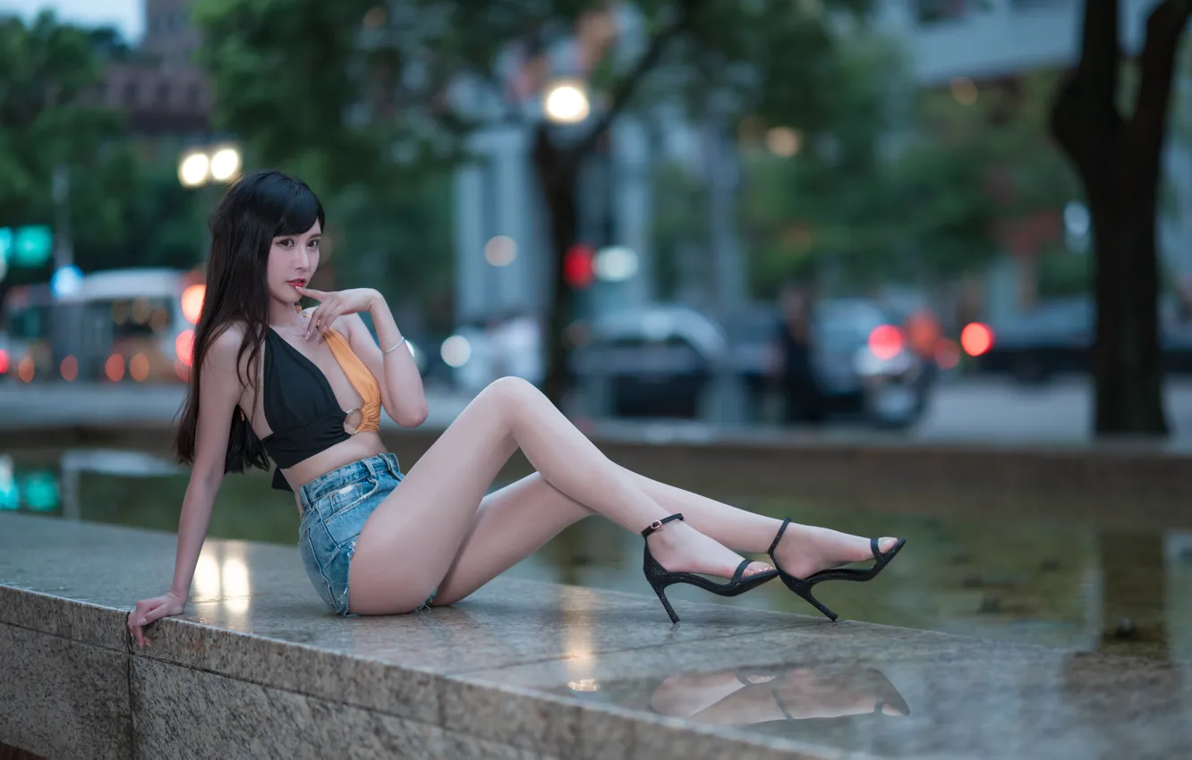 Photo wallpaper girl, the city, Asian