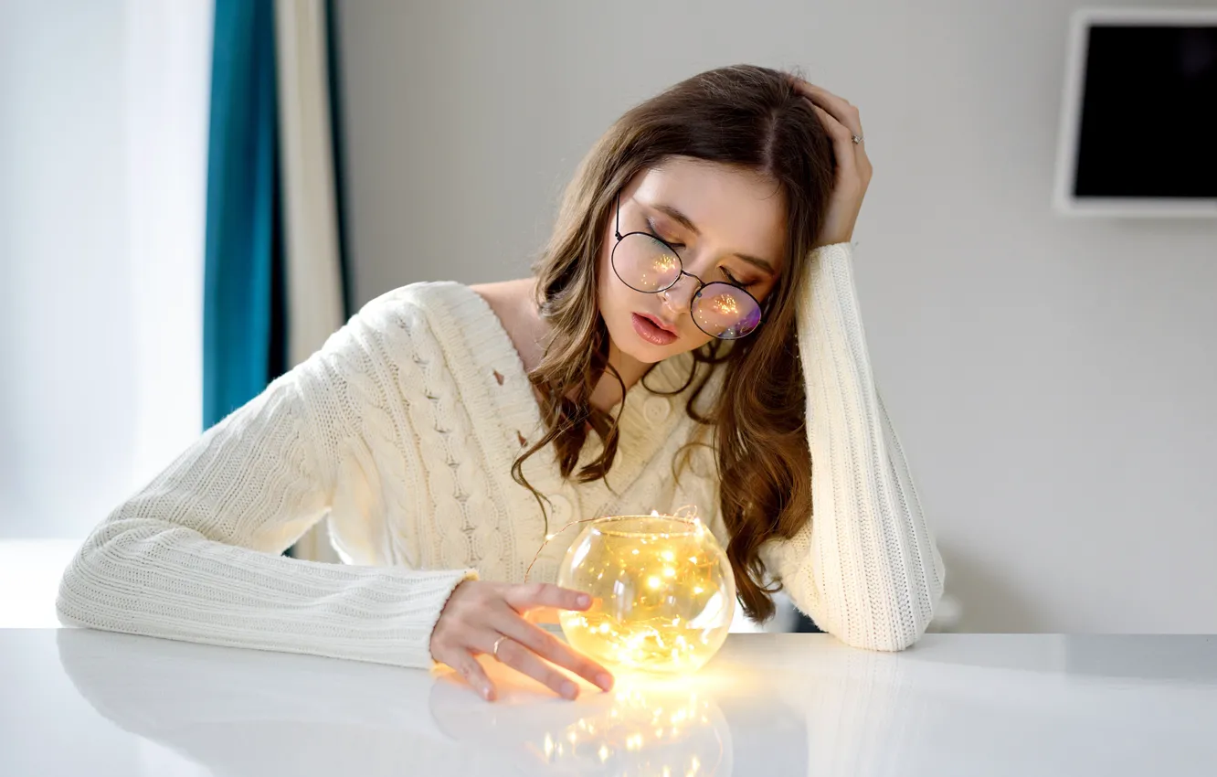 Photo wallpaper pose, model, portrait, lights, makeup, glasses, hairstyle, brown hair