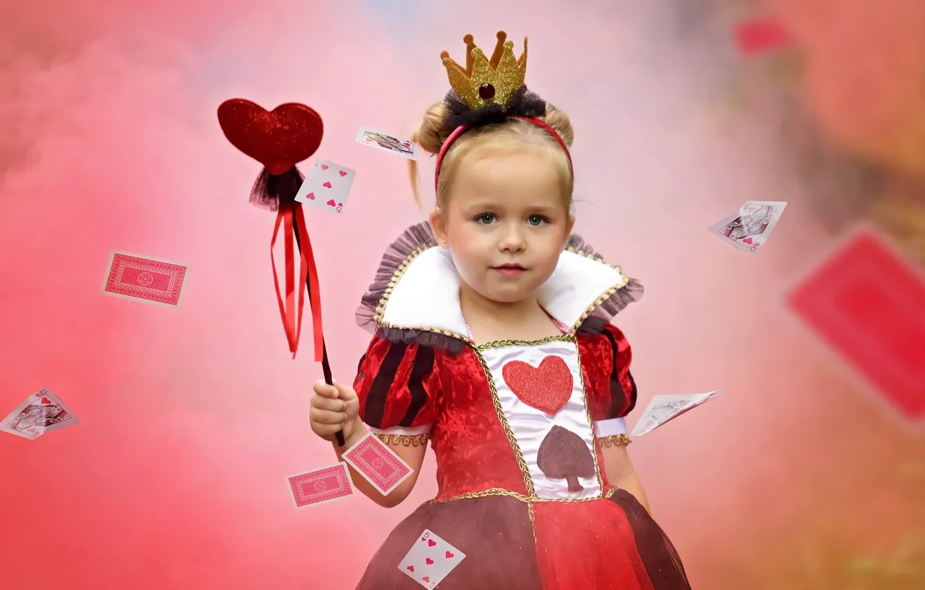 Photo wallpaper children, heart, map, crown, dress, girl, outfit, Queen