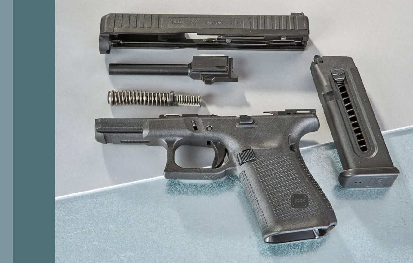 Photo wallpaper Glock, 22LR, disassmly