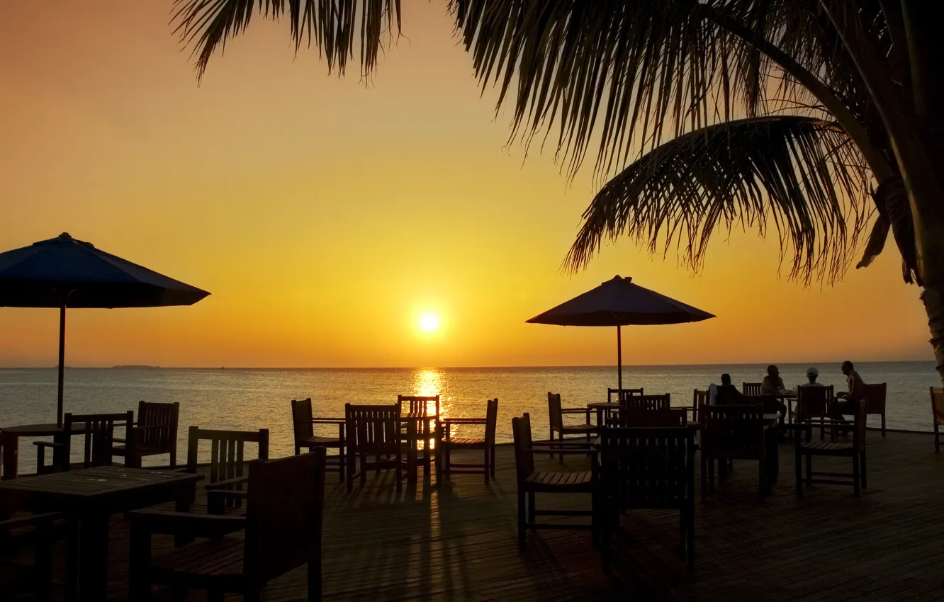 Photo wallpaper sunset, palm trees, umbrella, people, horizon, chair