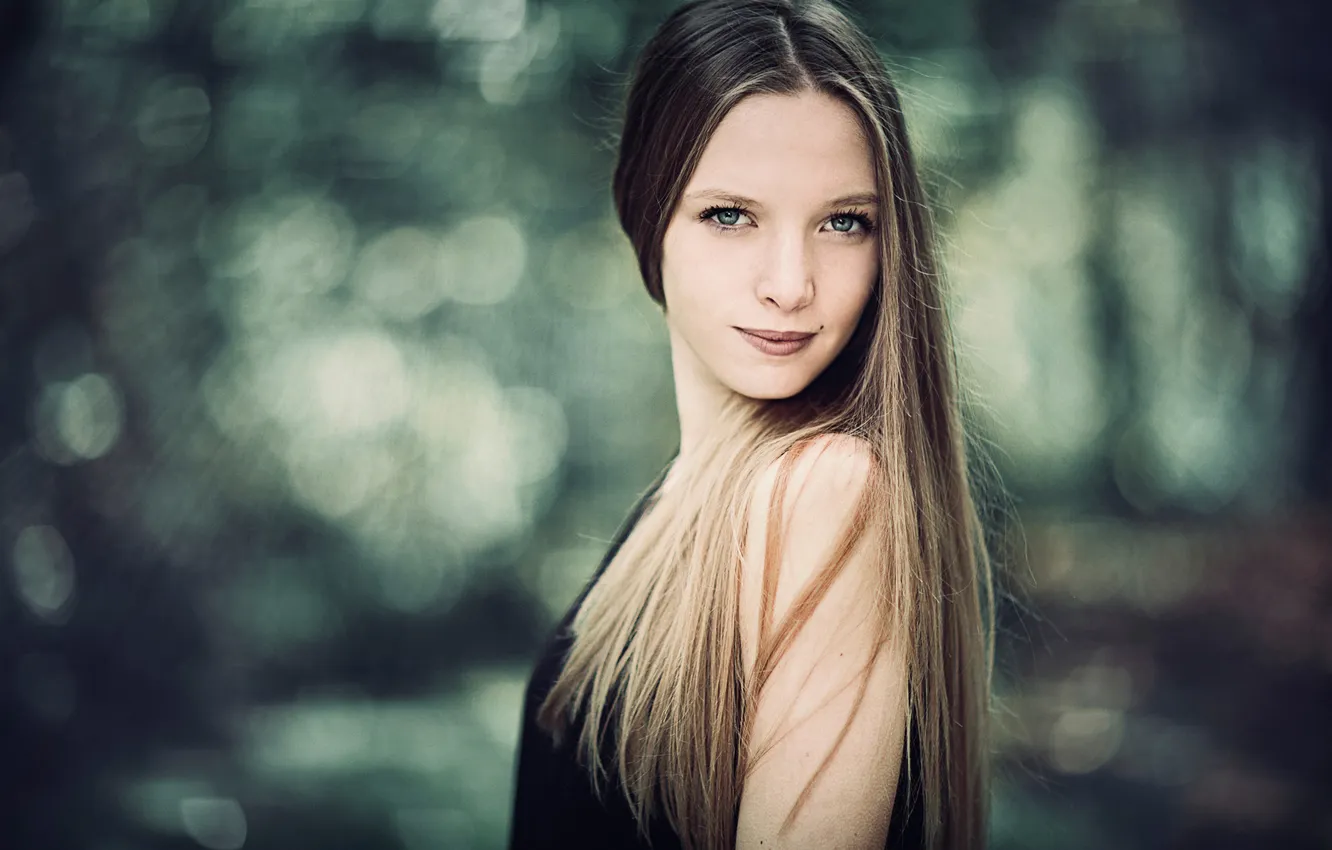 Photo wallpaper look, portrait, mole, bokeh