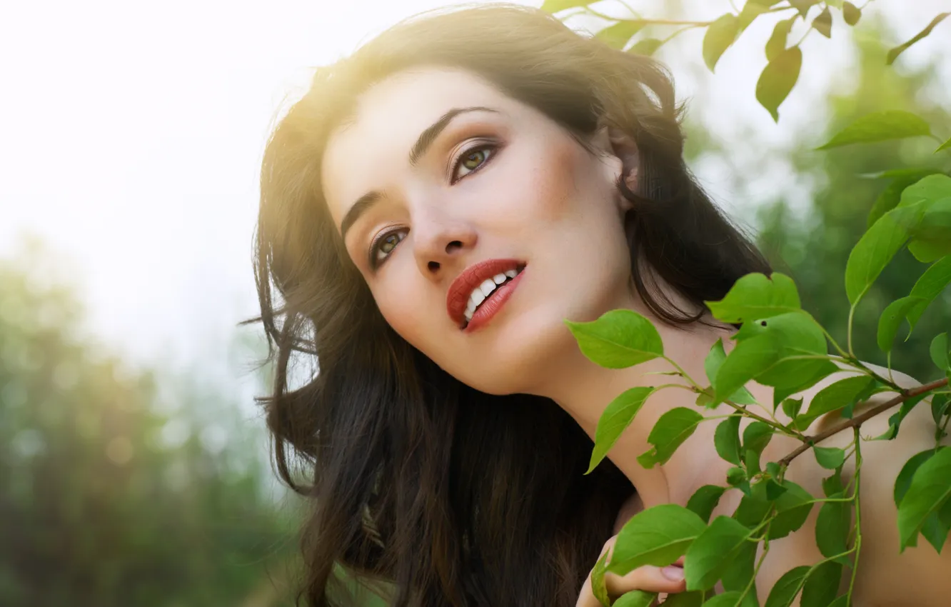 Photo wallpaper look, girl, branches, foliage, bokeh, charm