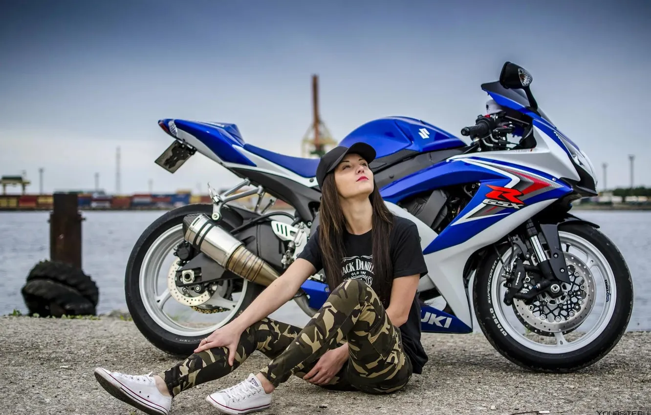 Photo wallpaper girl, model, sweet, leggings, sneakers, Charming, baseball cap, Suzuki GSXR 750