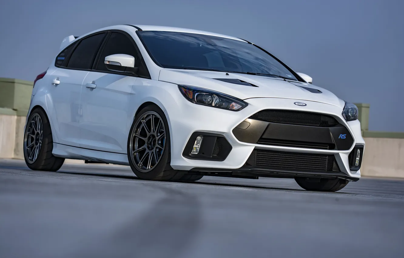 Photo wallpaper white, ford, parking, focus, mk3, rs