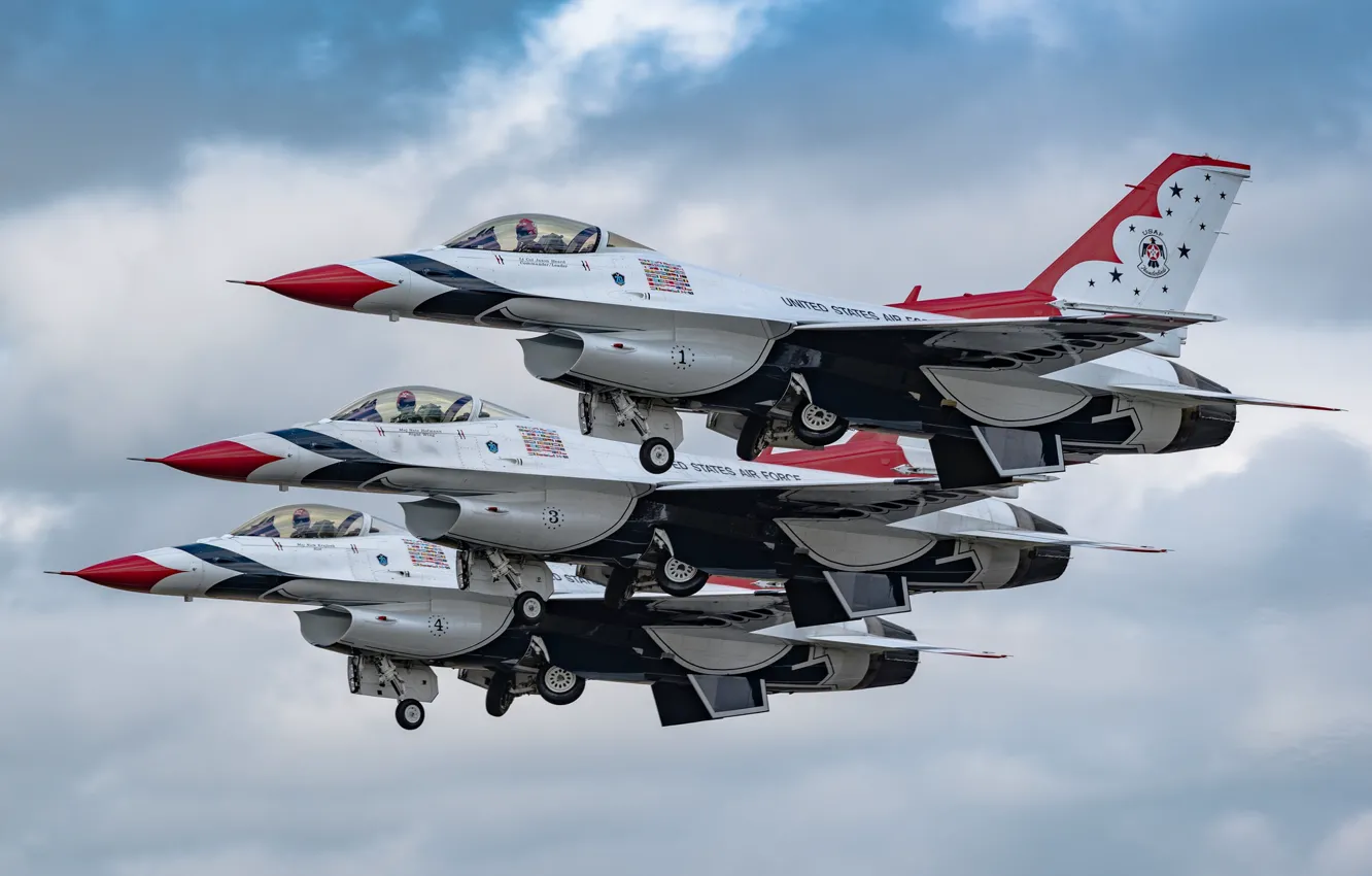 Photo wallpaper fighter, Airshow, F-16, Fighting Falcon, General Dynamics