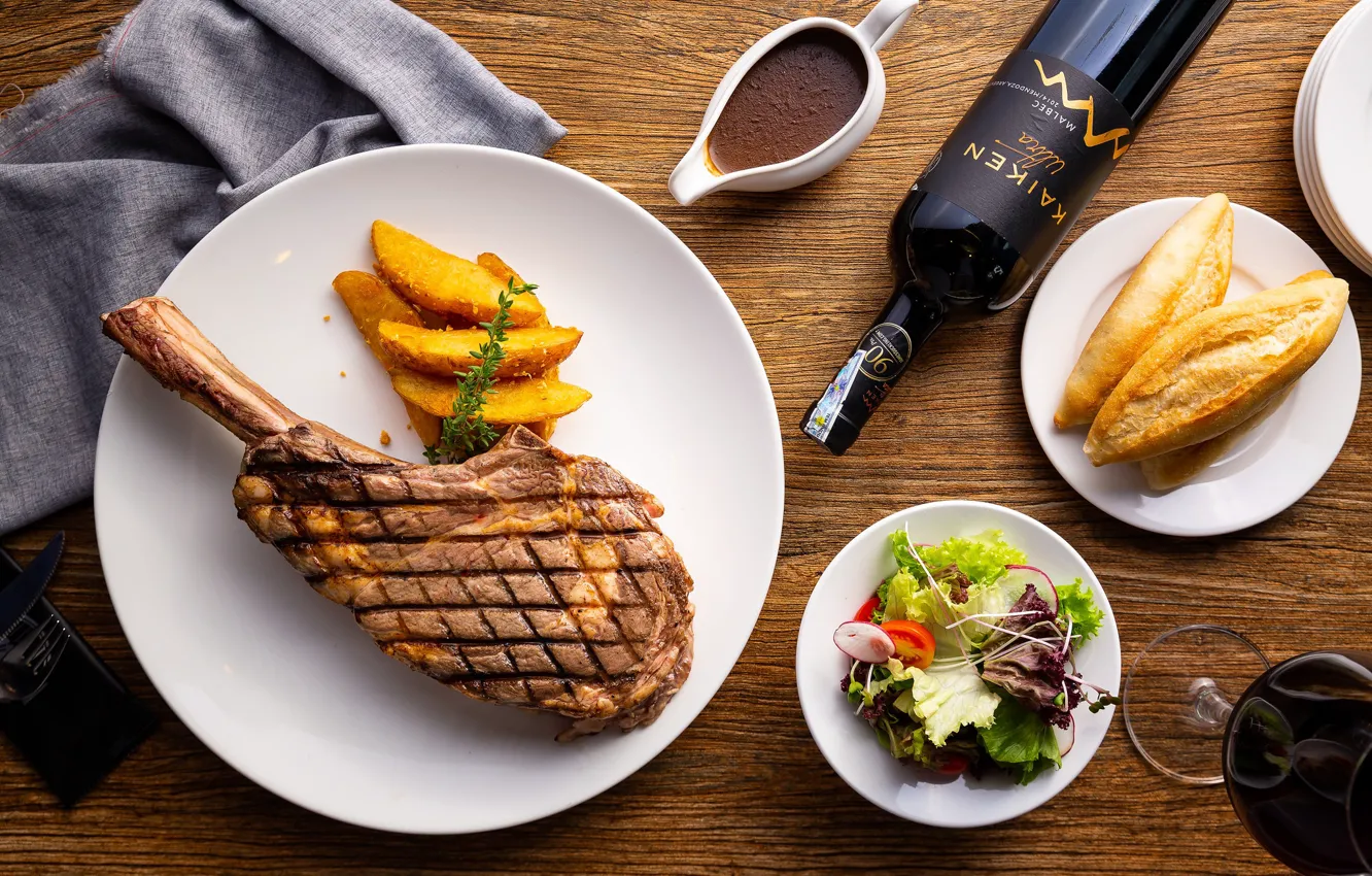 Photo wallpaper wine, bread, meat, sauce, salad, potatoes