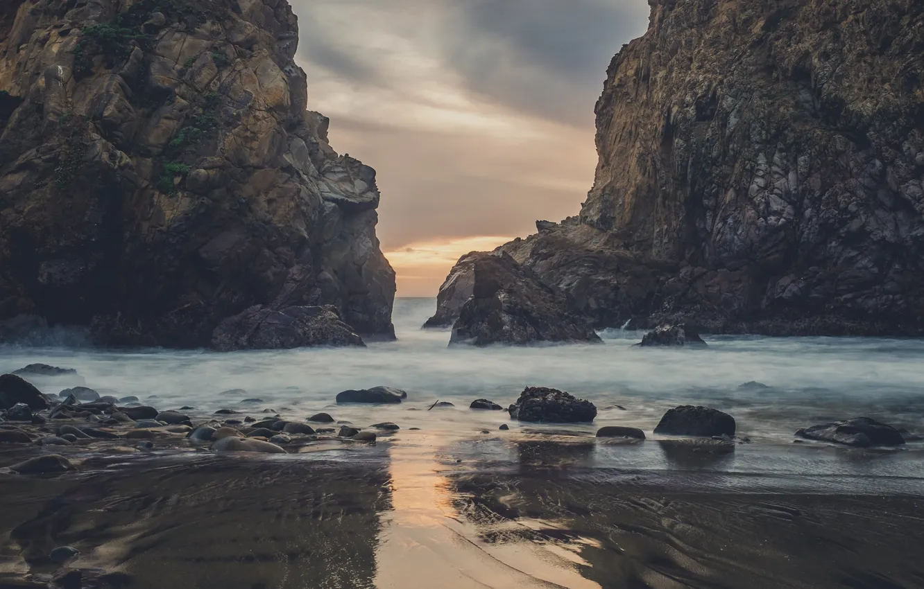 Photo wallpaper sand, sea, sunset, stones, rocks, shore, tide, between the rocks