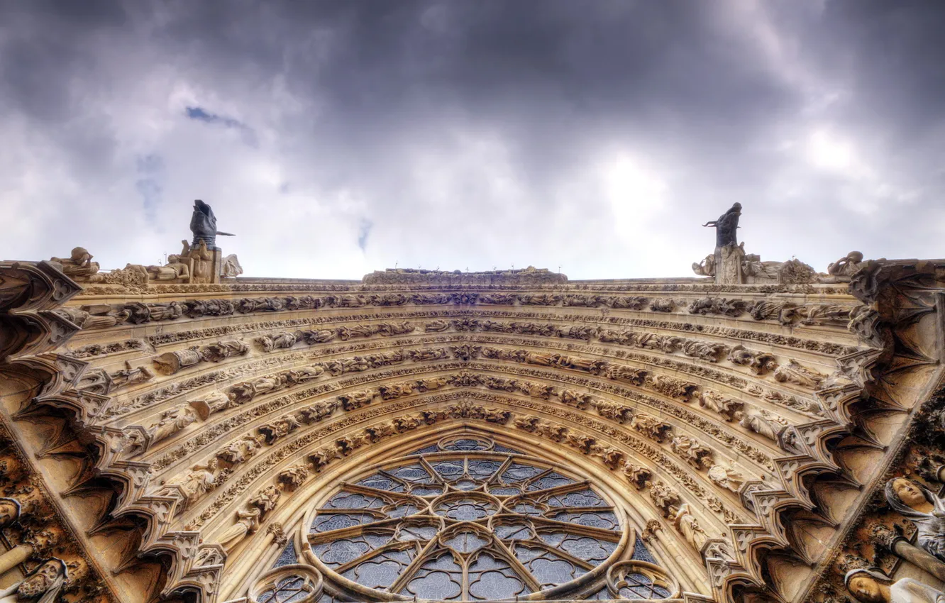 Photo wallpaper the sky, temple, architecture, fragment, Kathedrale Notre-Dame