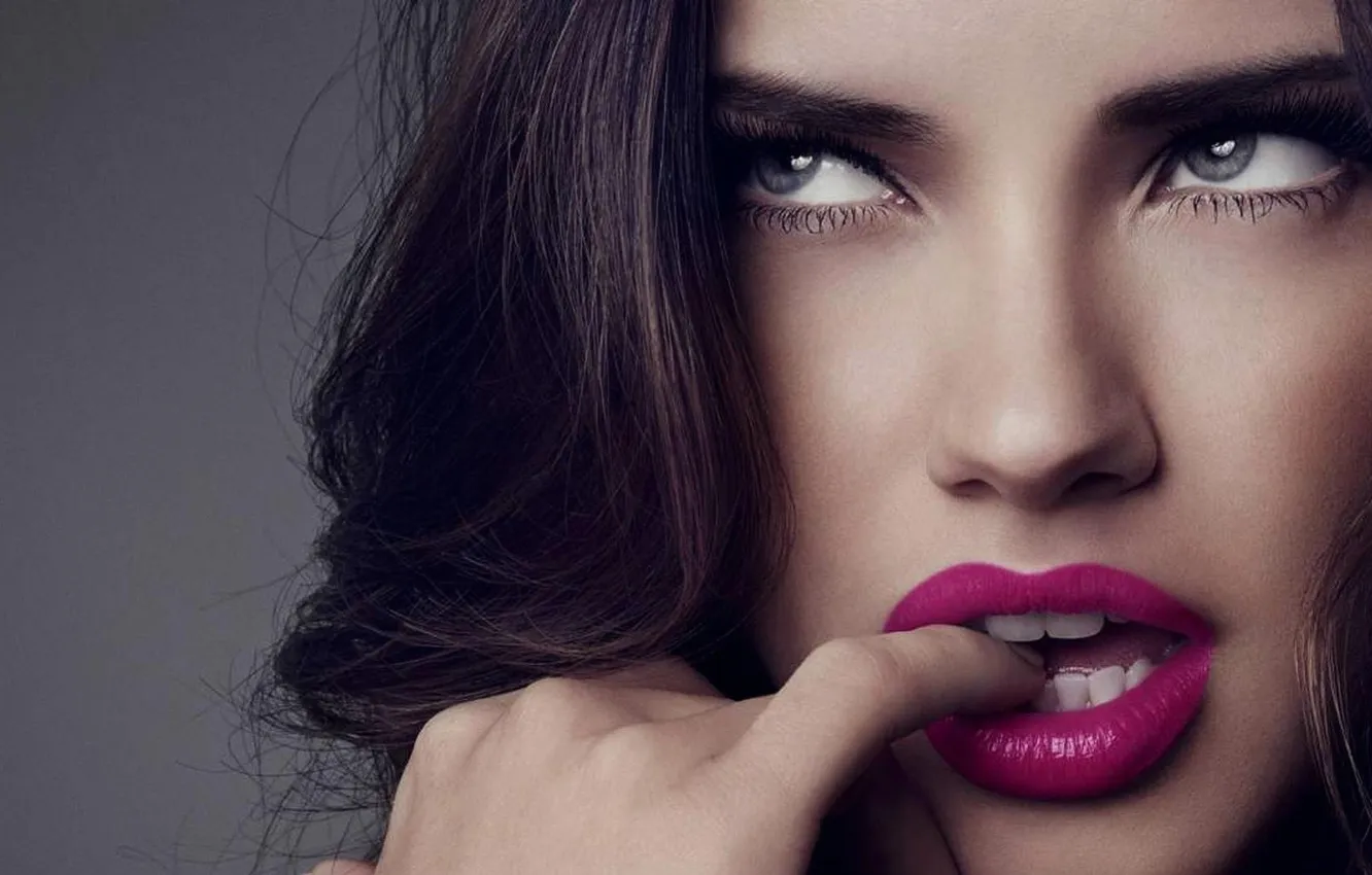 Photo wallpaper face, model, brunette, lips, adriana lima