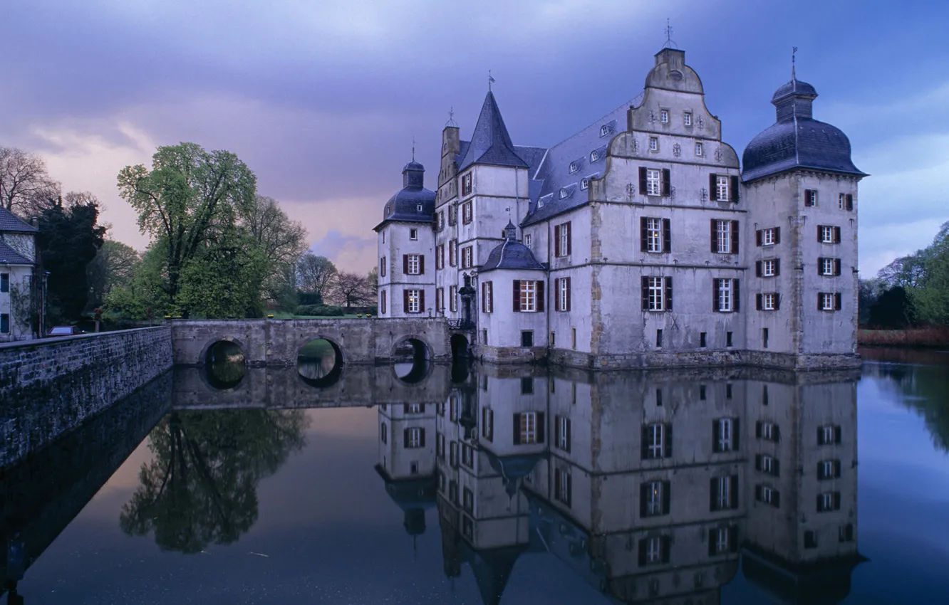 Photo wallpaper pond, castle, home