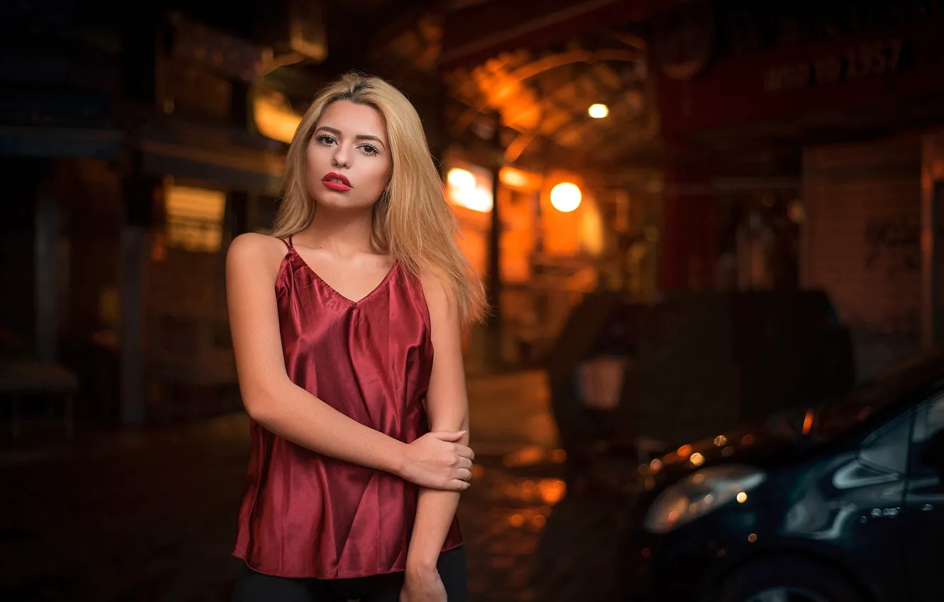 Photo wallpaper pose, look, portrait, blonde, car, beauty, hairstyle, makeup