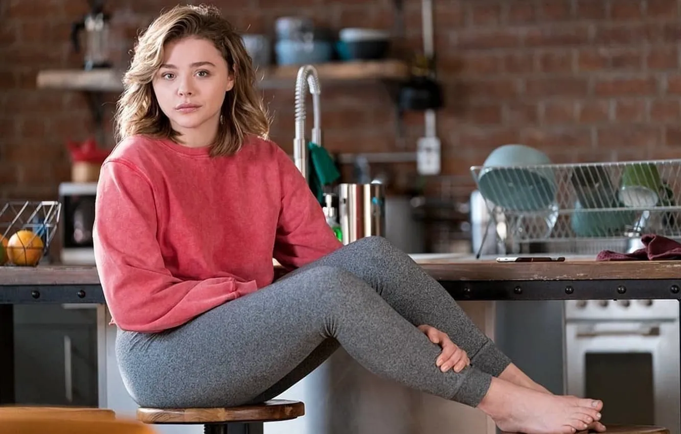 Photo wallpaper girl, barefoot, actress, kitchen, brown hair, legs, beautiful, photoshoot