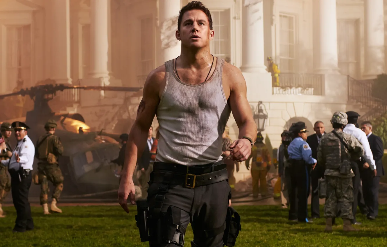Photo wallpaper look, pose, figure, Channing Tatum, Channing Tatum, White House Down, The storming of the White …