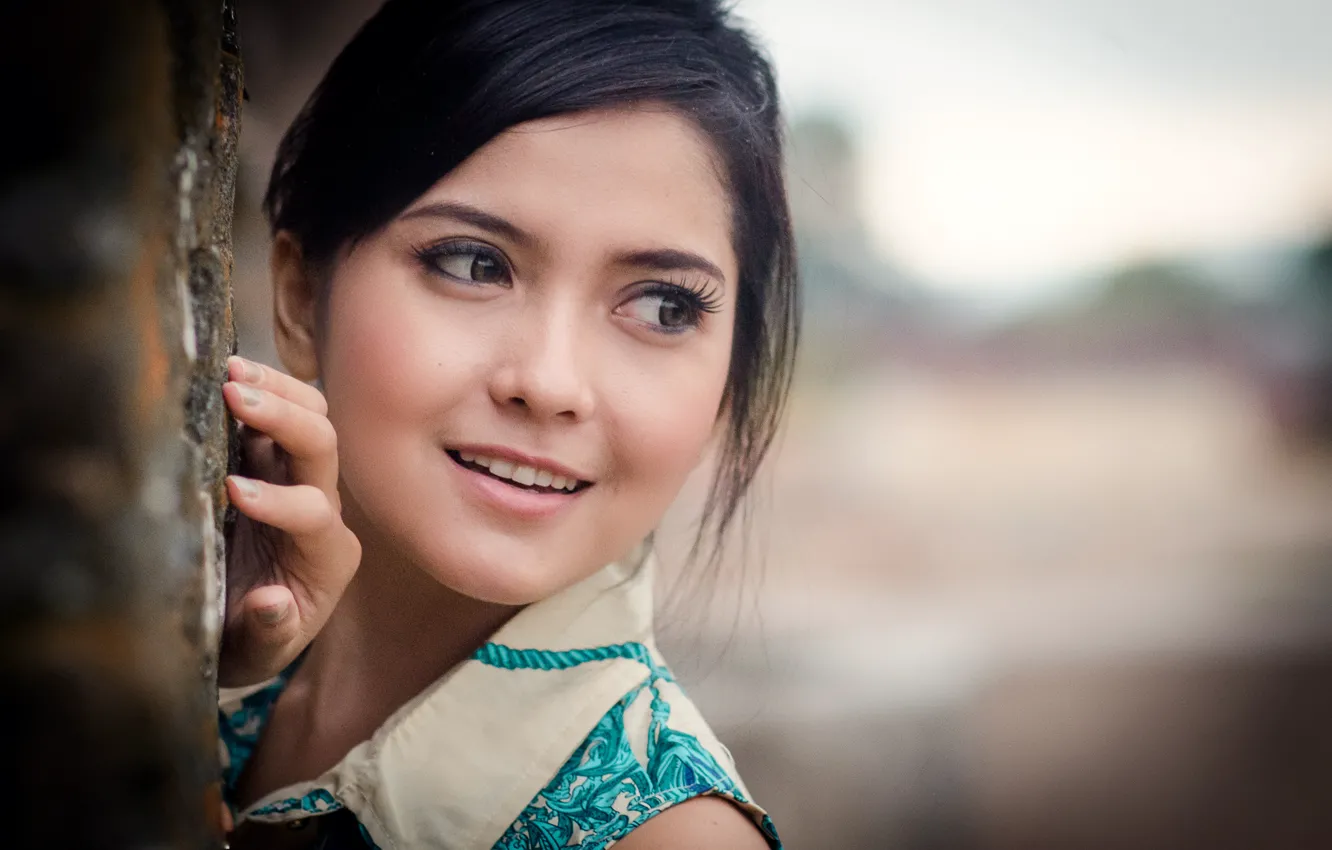 Photo wallpaper eyes, smile, hair, hands, beautiful, eyes, beautiful, hair