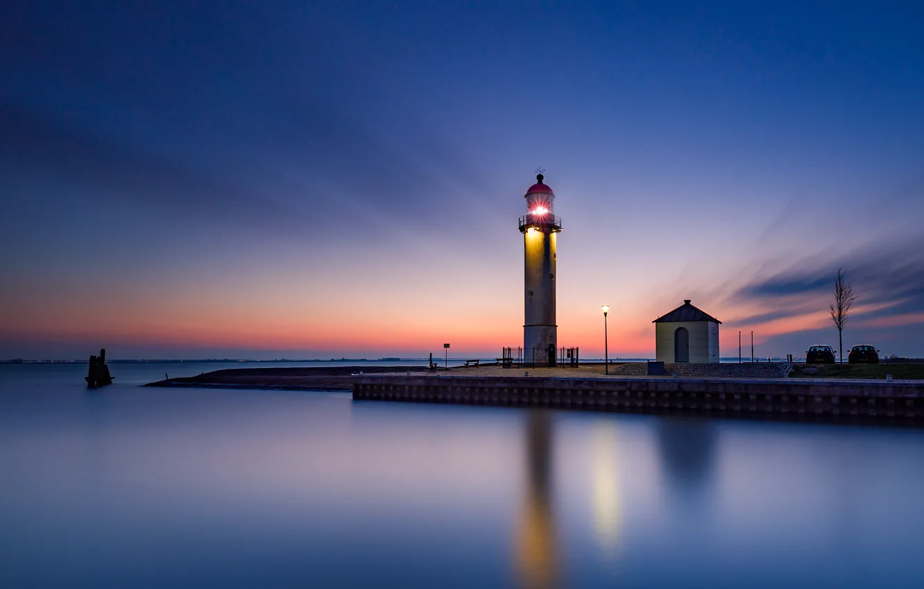 Photo wallpaper lighthouse, the evening, pierce