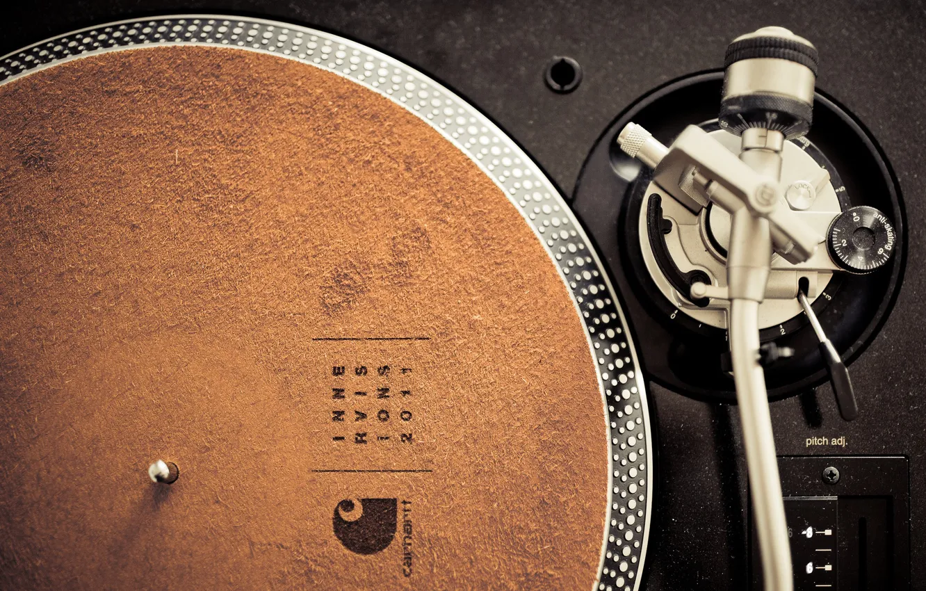 Photo wallpaper metal, plastic, turntable