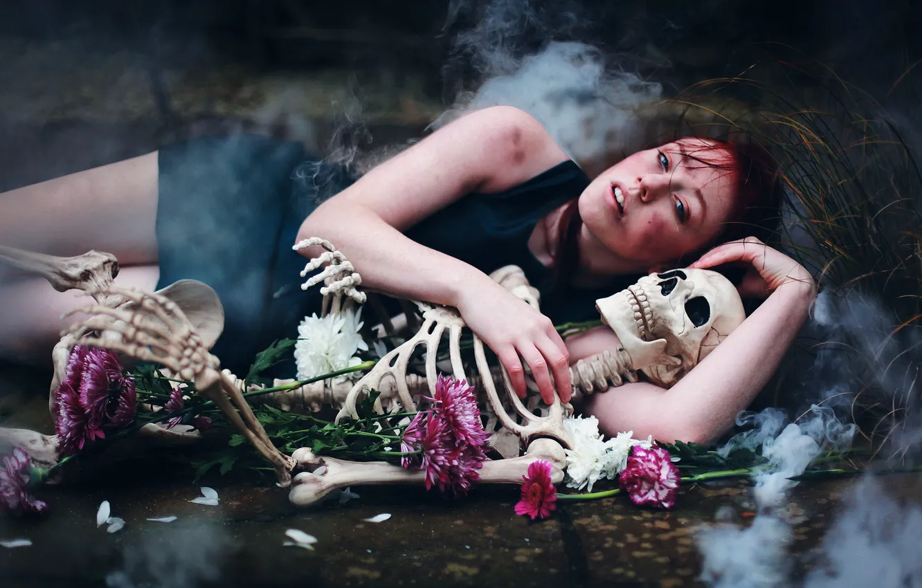 Photo wallpaper girl, mood, skeleton